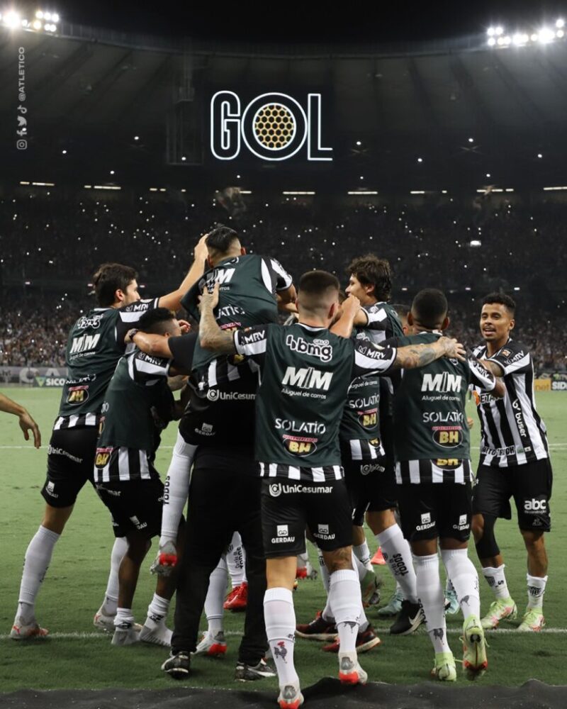 Com recorde de público, Galo vence o Grêmio