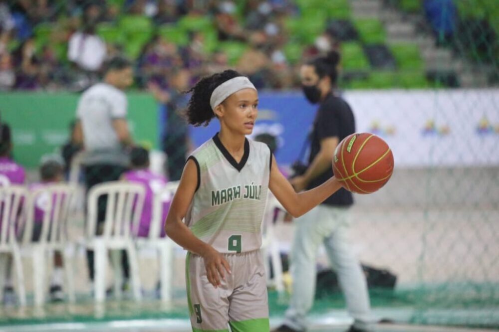 Equipe de basquete de escola municipal conquista medalha de prata na série bronze nos Jogos Estudantis Brasileiros