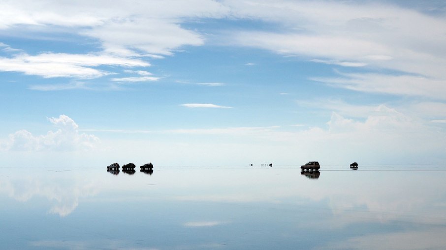 Desertos de sal pelo mundo reservam paisagens surpreendentes