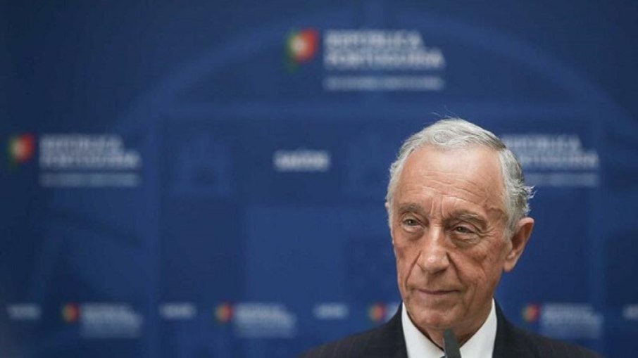 Presidente de Portugal dissolve Parlamento e antecipa eleições