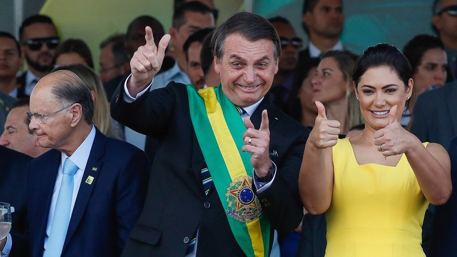Ida de Bolsonaro aos atos de 7 de setembro custou mais de 3 mil Auxílios Brasil
