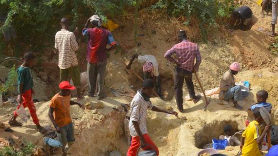 Desabamento de mina deixa 18 mortos no Níger