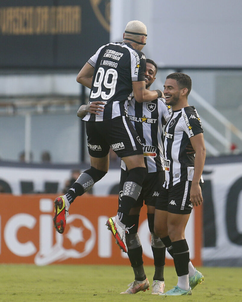 Botafogo goleia o Vasco por 4 x 0 pela serie B